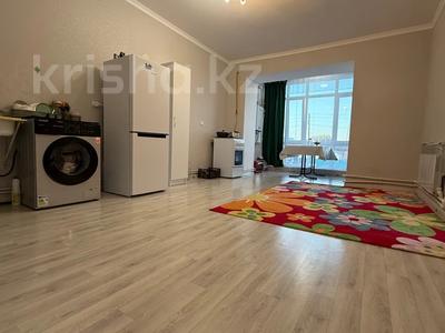 Продажа квартир в Западно-Казахстанской обл.: 1-комнатная квартира · 56 м² · 1/3 этаж, Бисена Жумагалиева 29 за 18.5 млн 〒 1-комнатная квартира · 56 м² · 1/3 этаж, Бисена Жумагалиева 29 за 18.5 млн 〒 в Уральске