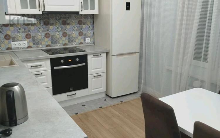 3-комнатная квартира · 95 м² · 7/8 этаж, Бухар Жырау 36/1 — Бухар жырау за 350 000 ₸ в Астане, Есильский р-н — фото 2