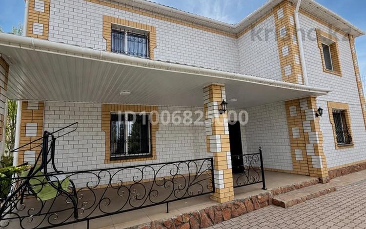 Жеке үй · 7 бөлме · 303 м² · 10 жүзд., Проезд В, бағасы: 160 млн ₸ в Павлодаре — фото 24