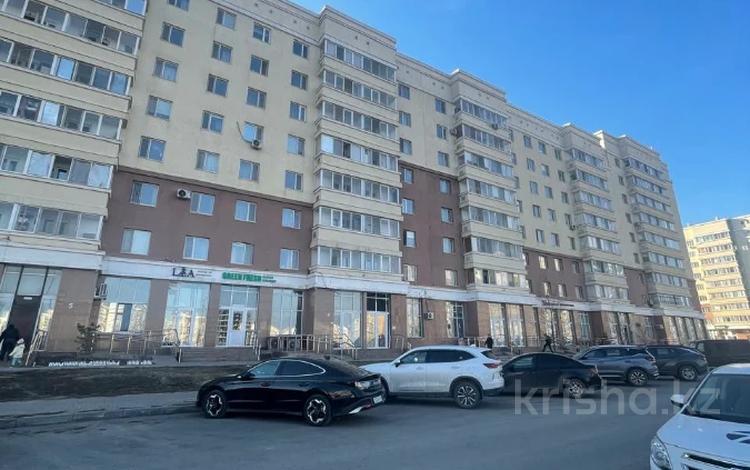 Свободное назначение, офисы, магазины и бутики, салоны красоты, кабинеты и рабочие места, студии · 107 м² за 400 000 ₸ в Астане, Нура р-н — фото 3