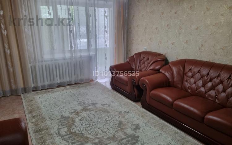 3-комнатная квартира · 64 м² · 1/9 этаж, Ул.Набережная им.Славского 54 — Стрелка за 280 000 ₸ в Усть-Каменогорске — фото 2