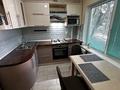 2-бөлмелі пәтер · 46 м² · 2/5 қабат, Ауэзова 52г, бағасы: 15.5 млн ₸ в Атырау, мкр Жилгородок