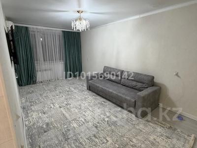 2-бөлмелі пәтер · 56 м² · 5/5 қабат, 2 ш/а., Марата Оспанова 58, бағасы: 16 млн ₸ в Актобе, мкр 8