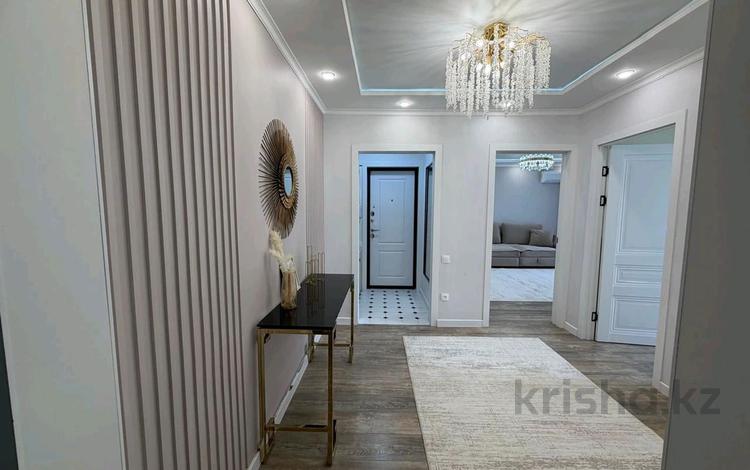 4-бөлмелі пәтер · 85 м² · 3/10 қабат, Степной 4 ш/а., мкр Юго-Восток, мкр Степной 4 11, бағасы: 41 млн ₸ в Караганде, Казыбек би р-н — фото 2