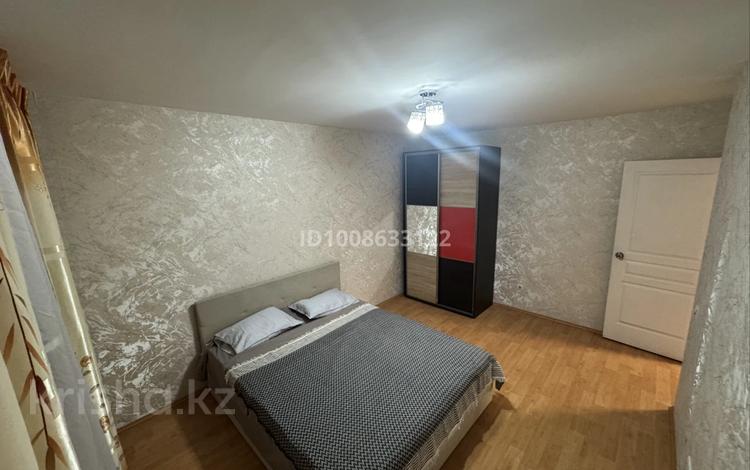 3-комнатная квартира · 87 м² · 9/16 этаж, мкр Аккент 53 за 350 000 ₸ в Алматы, Алатауский р-н — фото 2