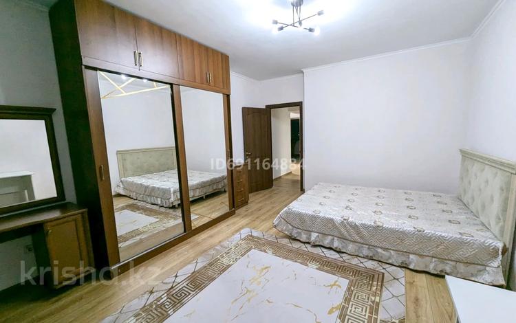 2-комнатная квартира · 80 м² · 9/9 этаж, мкр Аксай-1А 21 — Момышулы и Райымбека за 270 000 ₸ в Алматы, Ауэзовский р-н — фото 17