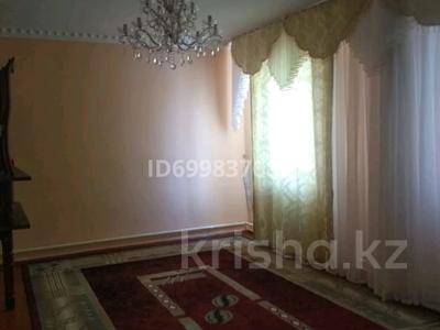 Отдельный дом · 4 комнаты · 120 м² · 10 сот., Жахаева за 200 000 ₸ в 