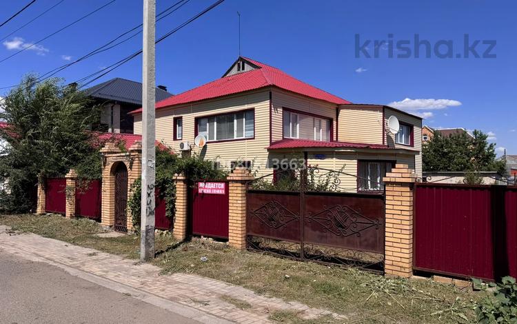 Отдельный дом · 6 комнат · 551 м² · 10 сот., Есенберлина 10 за 43.7 млн ₸ в Уральске — фото 24