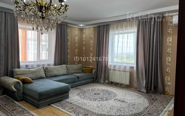 5-бөлмелі пәтер · 220 м² · 4 қабат, НАУРЫЗ 6Б, бағасы: 90 млн ₸ в Костанае — фото 2