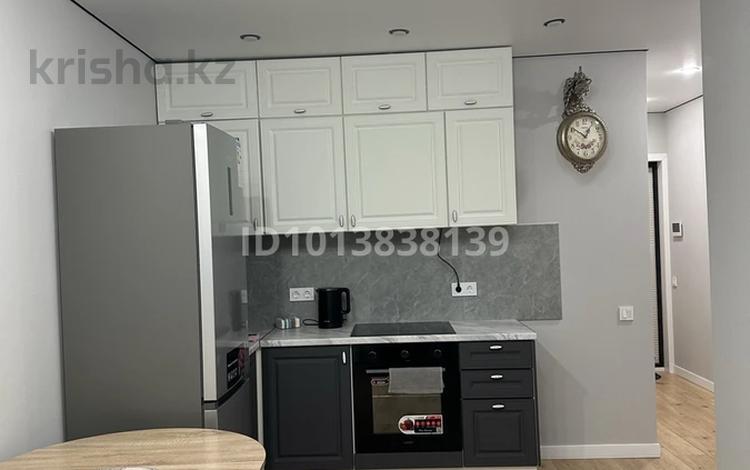 2-комнатная квартира · 45 м² · 3/12 этаж, Казбек би 35/1 за 15 000 ₸ в Астане, Нура р-н — фото 2