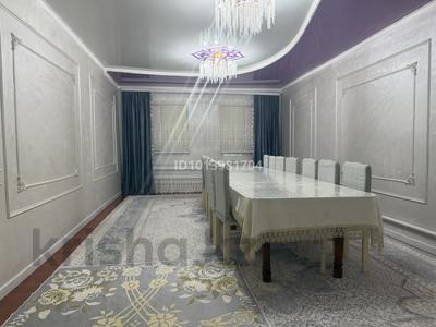 Жеке үй · 4 бөлме · 180 м² · 10000 жүзд., Ордабаев 37 — Қызылжарма Құлжанов көшесінің қиылысы Ордабаева 37, бағасы: 16 млн ₸ в 
