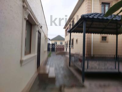 Отдельный дом · 7 комнат · 470 м², мкр Самал-2, Ермекбаева Б 127 за 1 млн 〒 в Шымкенте, Абайский р-н