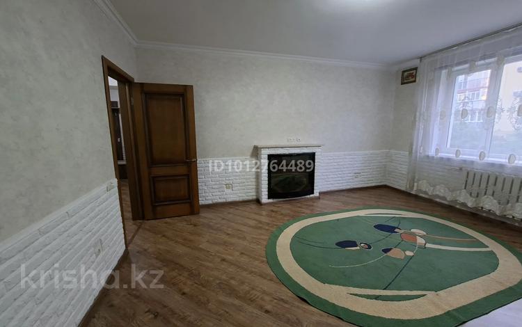 1-бөлмелі пәтер · 55 м² · 2/5 қабат, мкр Думан-2 15, бағасы: 250 000 ₸ в Алматы, Медеуский р-н — фото 2