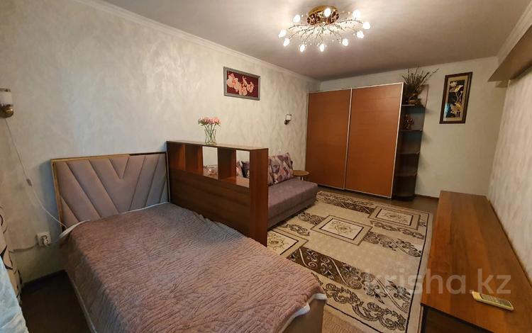 1-комнатная квартира · 33 м² · 4/5 этаж, Наурызбай Батыра 21 — Макатаева.Цум.ТРЦ Мега на Сейфуллина за 230 000 ₸ в Алматы, Алмалинский р-н — фото 4