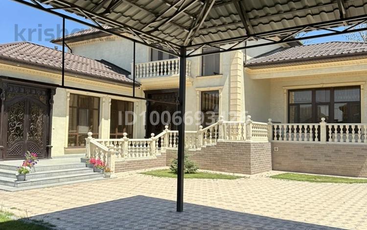 Отдельный дом · 7 комнат · 320 м² · 12 сот., Азаттык 30 — улица Тараз Village между магазином Шах и роддомом ОПЦ за 173 млн 〒 — фото 4