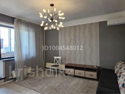 2-бөлмелі пәтер · 55 м² · 12/12 қабат, Ақсай-1А ш/а. 9 — Толе би Момыш улы, бағасы: 295 000 ₸ в Алматы, Ауэзовский р-н
