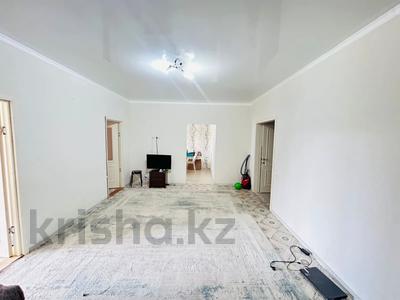 3-бөлмелі пәтер · 80.7 м² · 4/4 қабат, украинская 10/1, бағасы: 23 млн ₸ в Уральске