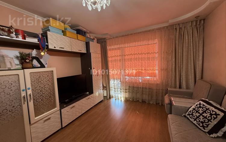 2-бөлмелі пәтер · 56 м² · 4/9 қабат, 19-шағынаудан 49, бағасы: 16 млн ₸ в Караганде, Алихана Бокейханова р-н — фото 2