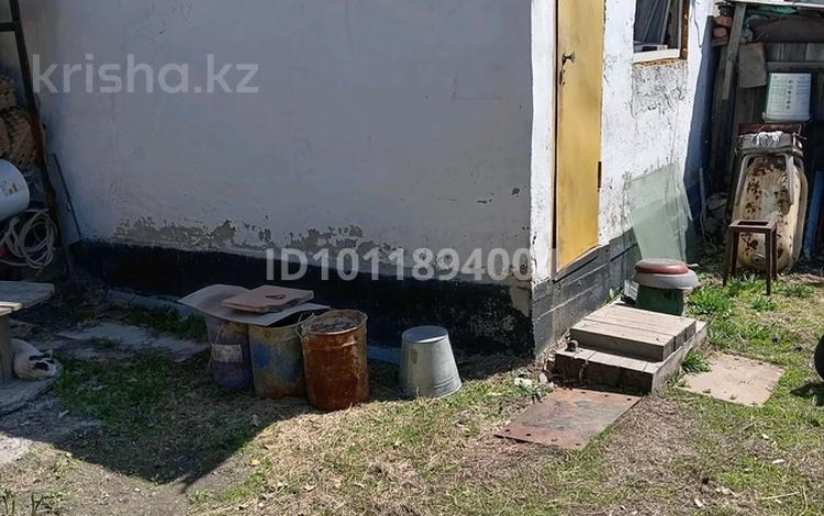 Часть дома · 2 комнаты · 37 м² · 1248 сот., Баллистическая ул. за 4.8 млн ₸ в Усть-Каменогорске, Ульбинский — фото 2