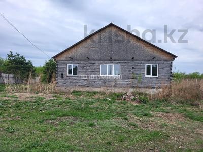 Отдельный дом · 4 комнаты · 110 м² · 16 сот., ул. Кизатова 30 за 10 млн ₸ в Явленке
