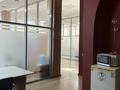 Кеңселер, кабинеттер және жұмыс орындары · 256 м², бағасы: 1.3 млн ₸ в Актау, 16-й мкр  — фото 37