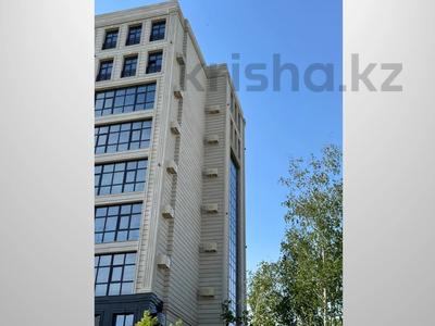3-комнатная квартира · 125.9 м², Нурсултана Назарбаева 49а за ~ 69.2 млн 〒 в Караганде