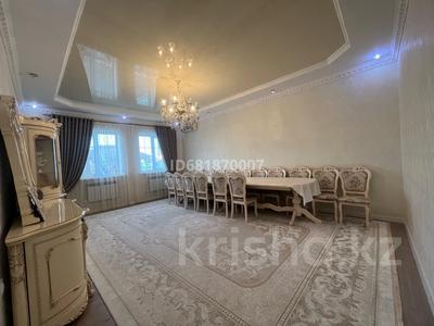 Дом · 6 комнат · 250 м², мкр Лесхоз за 80 000 〒 в Атырау