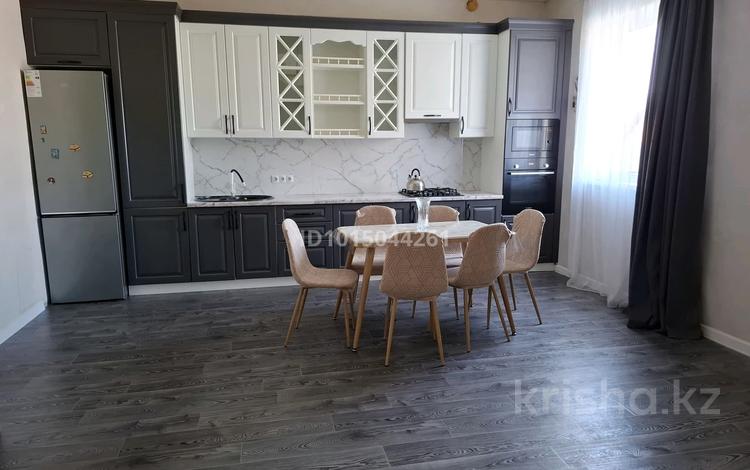 Отдельный дом · 3 комнаты · 180 м² · 5 сот., Молдавская за 250 000 ₸ в Уральске — фото 2