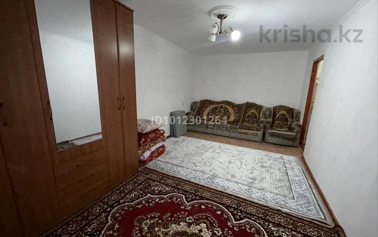 1-комнатная квартира · 40 м² · 4/5 этаж, ул. Ахмета Байтурсынова 3 за 9 млн 〒 в  — фото 2