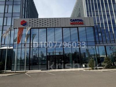 Магазины и бутики, склады, общепит, салоны красоты, сельское хозяйство, бани, гостиницы и зоны отдыха, фитнес и спорт, медцентры и аптеки, образование, развлечения, конференц-залы, кабинеты и рабочие места, студии · 900 м² за 10 млн 〒 в Астане