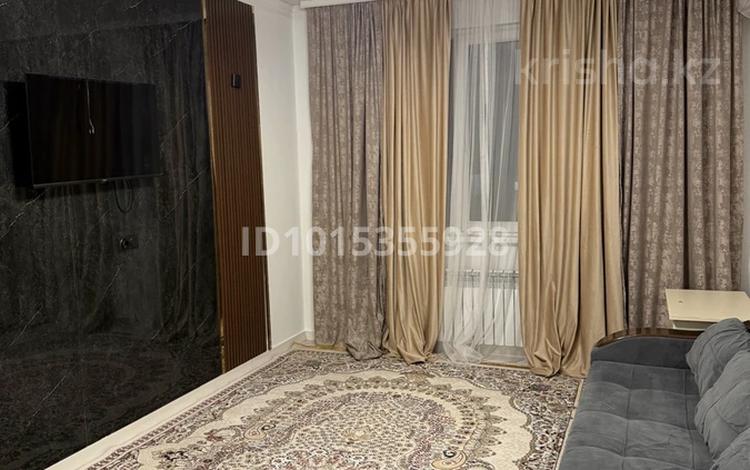 1-комнатная квартира · 40 м² · 4/16 этаж, мкр Калкаман-2, Абишева за 220 000 ₸ в Алматы, Наурызбайский р-н — фото 2