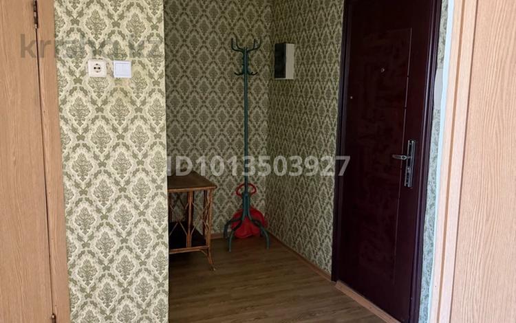 1-комнатная квартира · 37.5 м² · 3/6 этаж, мкр. Зачаганск пгт, Жангир хана 59/3 — Недалеко от остановки молодежная за 14 млн ₸ в Уральске — фото 2