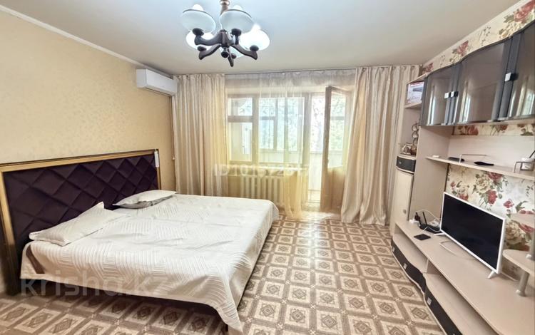 1-комнатная квартира · 33 м² · 4/5 этаж, Мухита 97 за 10 000 ₸ в Уральске, мкр Школьник — фото 2