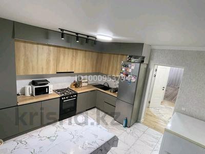 Продажа домов и дачи в Актюбинской обл.: Отдельный дом · 4 комнаты · 100 м² · 7 сот., Жиенбаева 99000 — Возле моста Сельмаш за 27 млн 〒 Отдельный дом · 4 комнаты · 100 м² · 7 сот., Жиенбаева 99000 — Возле моста Сельмаш за 27 млн 〒 в Актобе, мкр. Сельмаш