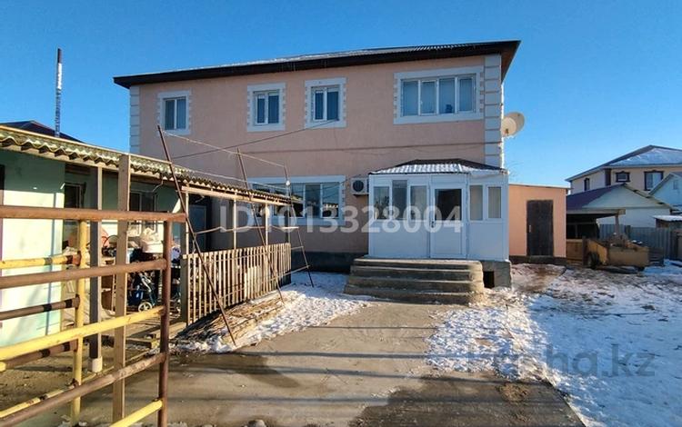 Отдельный дом · 6 комнат · 240 м² · , Жеңіс 30 за 38 млн ₸ в Курмангазы (Ганюшкино) — фото 2