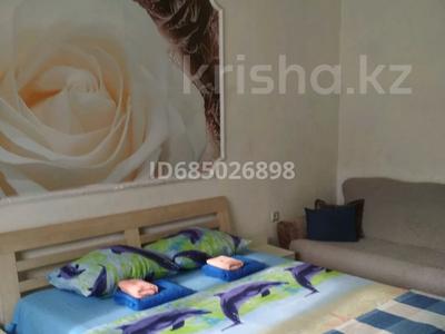 1-комнатная квартира · 42 м² · 2/9 этаж, мкр Аксай-4 — По Улукбека между Саина и Момушулы за 11 000 ₸ в Алматы, Ауэзовский р-н
