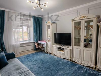 2-бөлмелі пәтер · 68 м² · 2/10 қабат, Юго-Восток ш/а., микрорайон Байкена Ашимова 21/5, бағасы: 37.5 млн ₸ в Караганде, Казыбек би р-н