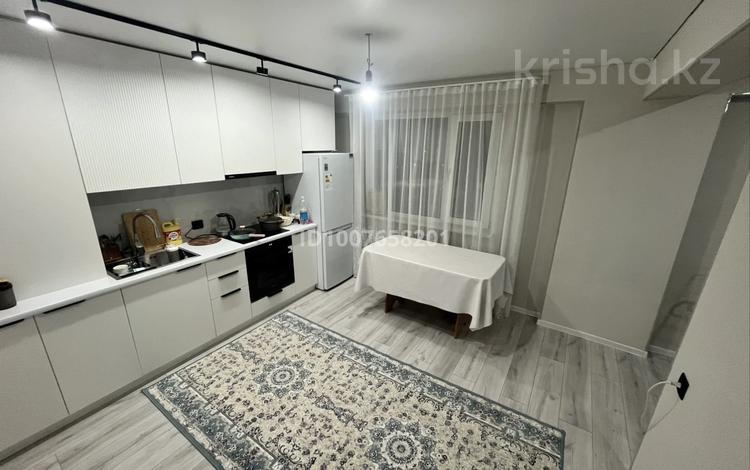 1-комнатная квартира · 42 м² · 5/9 этаж, Аль фараби 34 — Аль фараби - Есенберлина за 19.3 млн ₸ в Усть-Каменогорске — фото 2