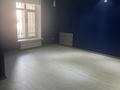 4-комнатная квартира · 115 м² · 1/2 этаж, Ауэзова 2 за 300 000 ₸ в Атырау, мкр Жилгородок — фото 8