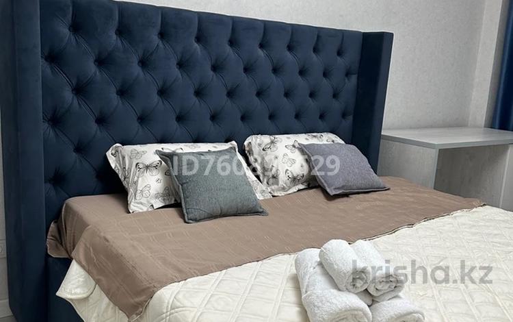 1-комнатная квартира · 66 м² · 14/16 этаж, Шахтёров 60 — Ниш , Корзина , Норма , Сапиева Ц.Б за 2 000 ₸ в Караганде, Казыбек би р-н — фото 2