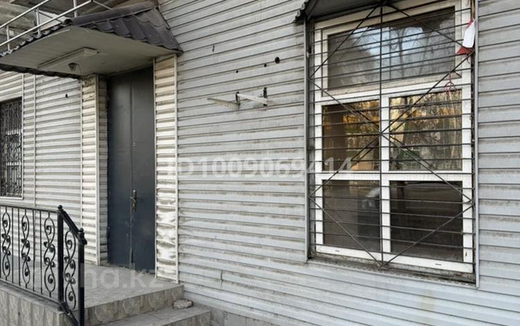 3-комнатная квартира · 80 м² · 1/2 этаж, Казыбек би 51 — Казыбек би - Желтоксан за 46 млн ₸ в Шымкенте, Аль-Фарабийский р-н — фото 2