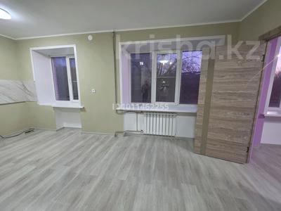 2-комнатная квартира · 40 м² · 2/3 этаж, назарбаева проспект 26 за 16.5 млн ₸ в Усть-Каменогорске, Ульбинский