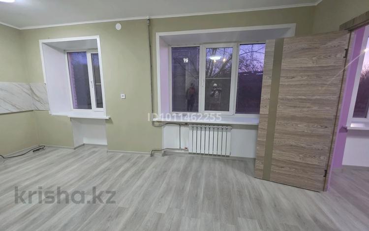 2-комнатная квартира · 40 м² · 2/3 этаж, назарбаева проспект 26 за 16.5 млн ₸ в Усть-Каменогорске, Ульбинский — фото 2