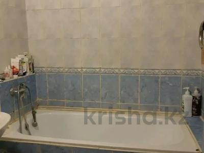 2-комнатная квартира · 50 м² · 5/5 этаж, мкр Аксай-3Б за 28 млн 〒 в Алматы, Ауэзовский р-н