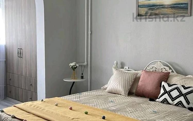 2-бөлмелі пәтер · 56 м² · 8/9 қабат, Муканова 215, бағасы: 46.9 млн ₸ в Алматы, Алмалинский р-н — фото 2