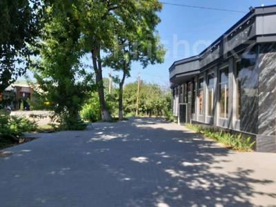 Офисы, магазины и бутики, салоны красоты, медцентры и аптеки, образование, развлечения, кабинеты и рабочие места · 70 м² за 200 000 ₸ в Таразе