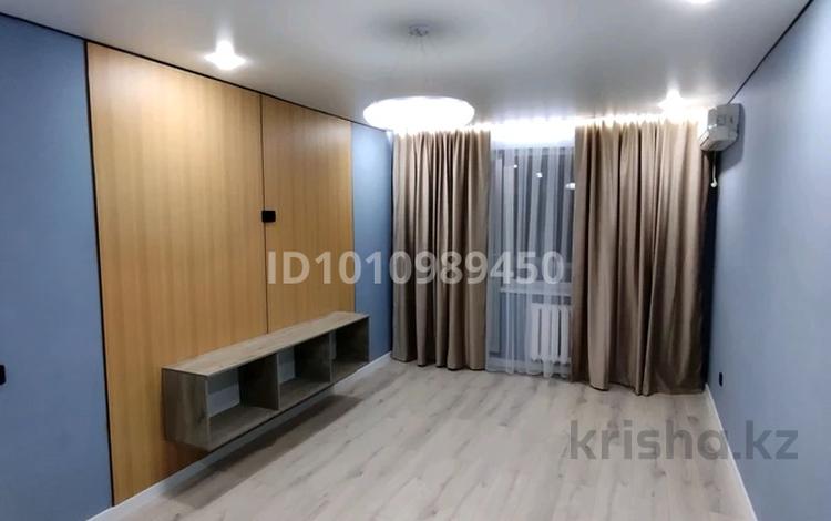 1-комнатная квартира · 33.9 м² · 1/5 этаж, мкр 8, Пр.Абулхайыр-хана 27а за 13.7 млн 〒 в Актобе — фото 2