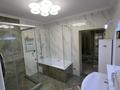 4-бөлмелі пәтер · 180 м² · 8/16 қабат, Аль-Фараби 95, бағасы: 750 000 ₸ в Алматы, Бостандыкский р-н — фото 8