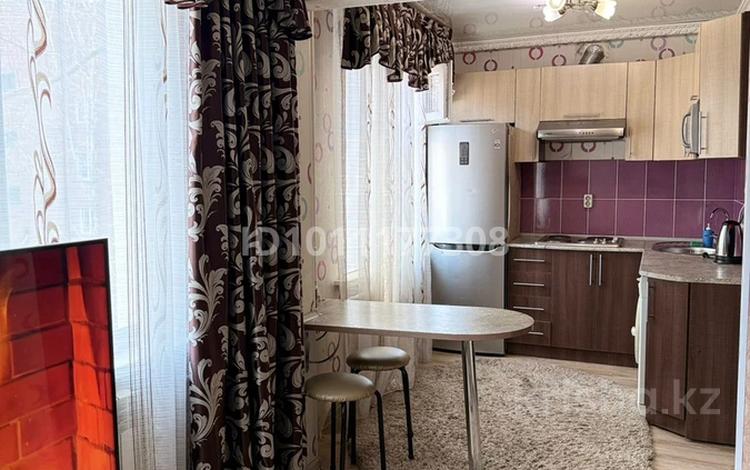 1-комнатная квартира · 40 м² · 3/5 этаж, Астана 8/2 за 2 500 ₸ в Усть-Каменогорске — фото 2