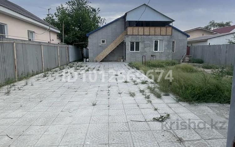 Жеке үй · 3 бөлме · 140 м², Кустанайская 3 — Баймуханова, бағасы: 40 000 ₸ в Атырау, мкр Привокзальный-1 — фото 2